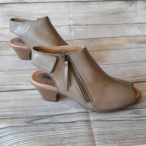 Earth Kristy Shootie in Taupe